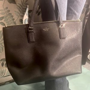 Kate spade Zip up a shoulder bag